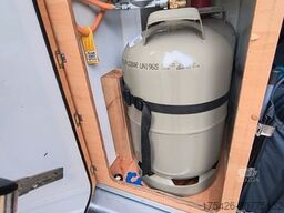 ADRIA Twin 600 AHK, TV +Satanlage  116KW Kundenauftrag