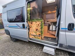 ADRIA Twin 600 AHK, TV +Satanlage 116KW Kundenauftrag