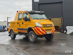 Iveco Daily 4x4 tow truck w/ Omars body and two sets of