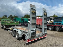 HUMBAUR Tandem Anhänger mit 2Achsen und Rampen