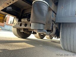 Krone SDK 27 *3-Achs*MEGA *Kofferauflieger*