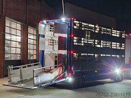 MAN TGX 26.440 6x2*4 - 3 deck Livestock - Water & V...