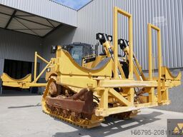 Caterpillar D8T Pipe carrier