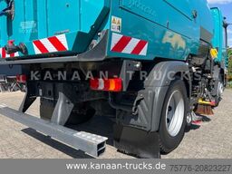 MERCEDES-BENZ 1324 Atego Johnston  VS651   154TKM  Euro6c