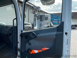 MERCEDES-BENZ Atego 815 4x2 BB Pritsche HMF 683 K3 Kran