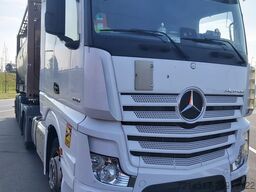 Mercedes Actros