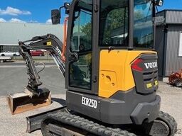 VOLVO ECR 25D