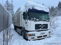 MAN 26.414 chassis med 2 vekselflak – girkasse skiftet