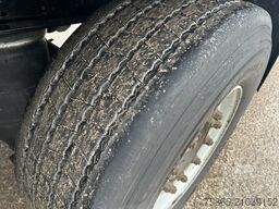 Kögel S 24 / Box / Loadlift 2000 kg / Lift axle / APK...