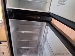 SUNLIGHT A 70 *6 Personen/Dach-Klima/Kurbelstützen*