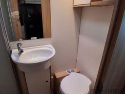 SUNLIGHT A 70 *6 Personen/Dach-Klima/Kurbelstützen*