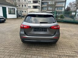 MERCEDES-BENZ B 250e 160 kw DCT*Navi*Teilleder*Digi*Kamera