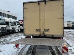 MERCEDES-BENZ Atego 815 Kühler