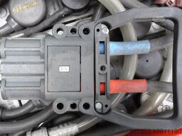 HAWKER 24 Volt 2 PzS 230 Ah