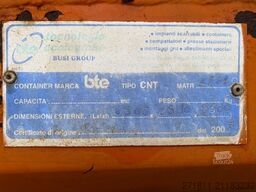  CONTAINER SCARRABILE USATO A CIELO APERTO CON GRU