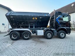 MERCEDES-BENZ Arocs 3251 8x4 BB Meiller Bordmatik neu bereift