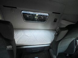 MERCEDES-BENZ Arocs 3251 8x4 BB Meiller Bordmatik neu bereift