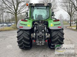 Fendt 724 VARIO S4 Profi