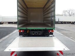 MERCEDES-BENZ 1824 L Actros Koffer 7,3m/LBW/Seitentür/AHK/Klim