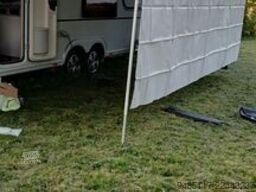 Dethleffs Camper 730 FKR Snow plus Paket