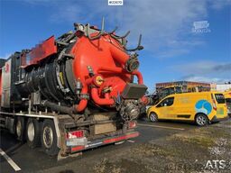 Scania R560 8x4 supersucker with Disab superstructure