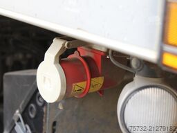 MAN TGS 26.420 CS 1150 Chereau Strom Rolltor+LBW