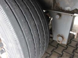 TRAILOR D-651, LIFTING AXLE