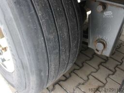 TRAILOR D-651, LIFTING AXLE