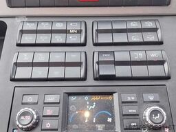 SETRA S 517 HD, 6X2, EURO 6, 60 SEATS, WC, TV