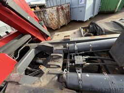 Iveco Stralis 450 mit Abroller und Ladekran