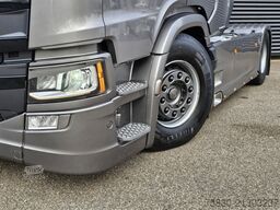 Scania S520 V8 4x2 / RETARDER / FULL AIR / PTO