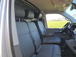 VOLKSWAGEN TRANSPORTER 2.0 TDI L2H1 Navi Trekhaak!
