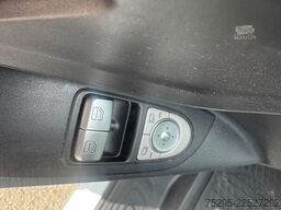 Mercedes-Benz Vito  114 Tourer Top Ausstattung 1 Hand TÜV 07 27