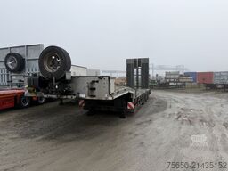 Humbaur HTS30  3 Achs Satteltieflader mit Radmulden