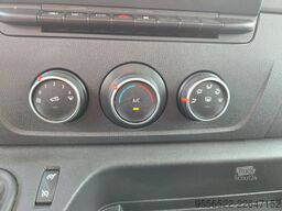 NISSAN Interstar Koffer Acenta Ladebordwand/Zwillingsbe