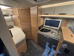 WEINSBERG CaraCore 650 MF Automatik, Rahmenfenster, ISOFIX