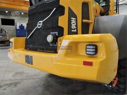 VOLVO L90H New Bucket + Tyres