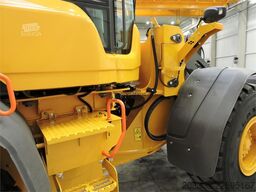 VOLVO L90H New Bucket + Tyres
