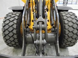 VOLVO L90H New Bucket + Tyres