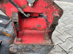 Schaeff TC16 / 2017 / 1.769h / Löffelpaket / Powertilt