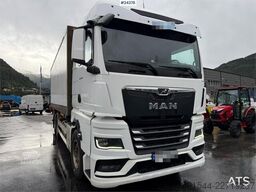 MAN TGX 26.510 6x2 container truck