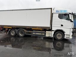 MAN TGX 26.510 6x2 container truck