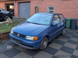 VOLKSWAGEN Polo Basis