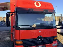 Mercedes-Benz mobiler Messestand Messefahrzeug Showroo