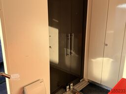 Mercedes-Benz mobiler Messestand Messefahrzeug Showroo