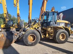 Caterpillar 930G