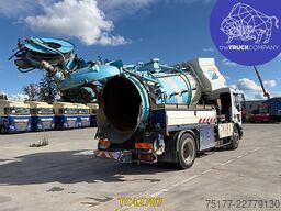 Renault Premium 300