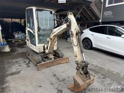 Terex HR1.6 with bucket