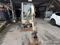 Terex HR1.6 with bucket