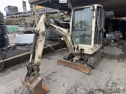 Terex HR1.6 with bucket